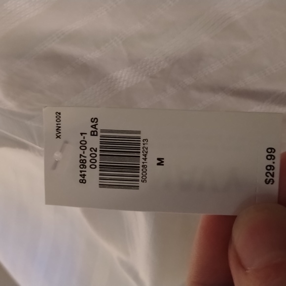 M Old Navy Men's short sleeve button down white shirt - Picture 3 of 3